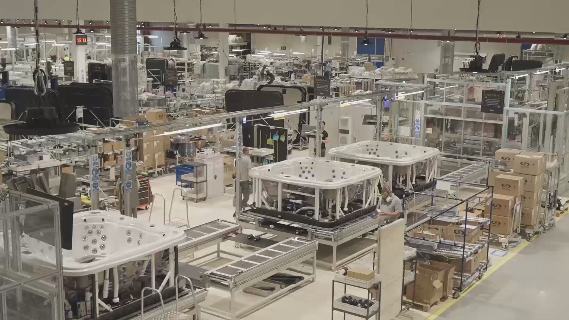 Charger la vidéo: Pro spa tour de l&#39;usine